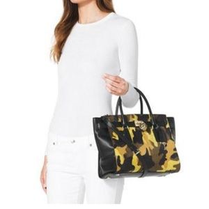 RARE Michael Kors Hamilton Camo Traveler HairCalf